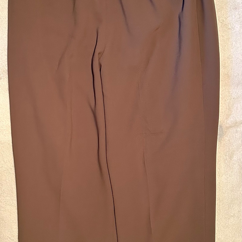 Gorgeous 3 Piece Women's Suit - Picture 4 of 6